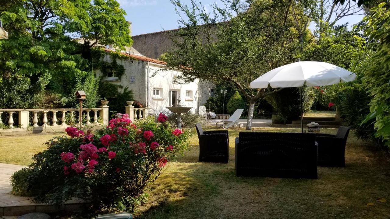 La Maison Blanche Blaye Eksteriør billede