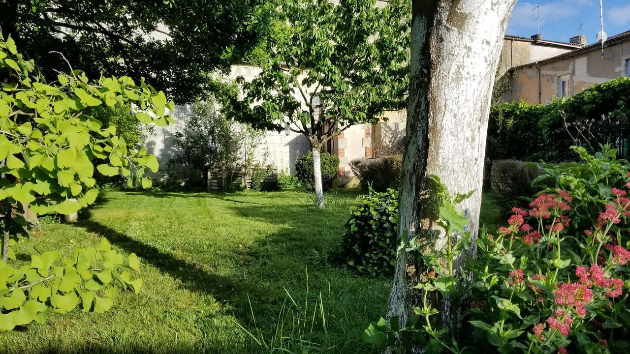 La Maison Blanche Blaye Eksteriør billede